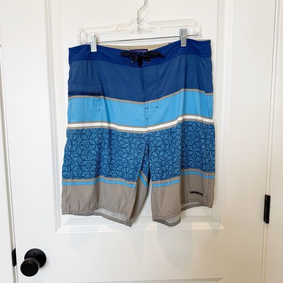 Mens Patagonia Wavefarer Board Shorts Stripe Size 34 9in Inseam Swimsuit - Picture 1 of 7